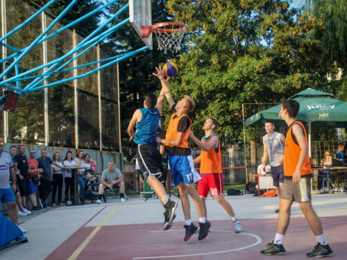 Foto: Internet club dd pobjednik je Streetball Rama 2018. za juniore