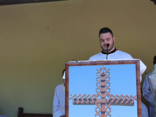 FOTO: Na Uzdolu svečano proslavljen sv. Ivo, patron župe