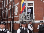 Moreno: Assange je haker, ali može ostati u londonskom veleposlanstvu