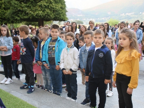 FOTO: Drugi dan trodnevnice na Šćitu - blagoslov prvašića i školskih torbi