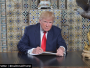 Trump predao mobitel; tko će sada pisati na Twitteru?