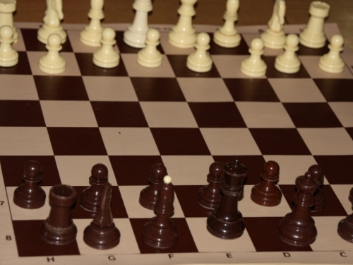 Poziv na šahovski turnir povodom međunarodnog Dana žena