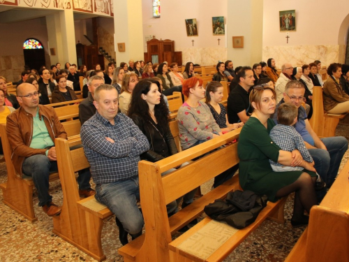 FOTO: Čuvarice održale ''Uskrsni koncert'' na Šćitu