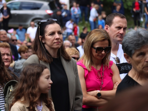 FOTO/VIDEO: Tisuće vjernika na Kedžari proslavilo 'Divin dan'