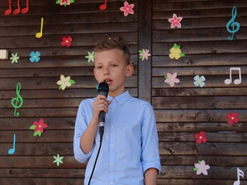 FOTO: U Prozoru održan dječji festival ''Djeca pjevaju Isusu''
