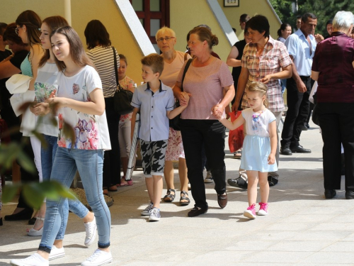 FOTO: Na Uzdolu svečano proslavljen sv. Ivo i 160. obljetnica župe