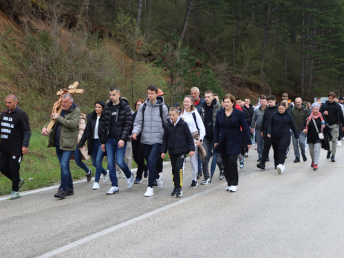 FOTO/VIDEO: Poruka mira stigla na Šćit: Josip Jelinić završio svoje hodočašće kroz BiH