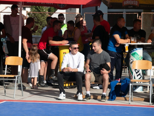 FOTO: Ekipa ''La Pont'' pobjednik 18. Streetball Rama 2020.