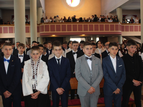 FOTO: Krizma u župi Prozor