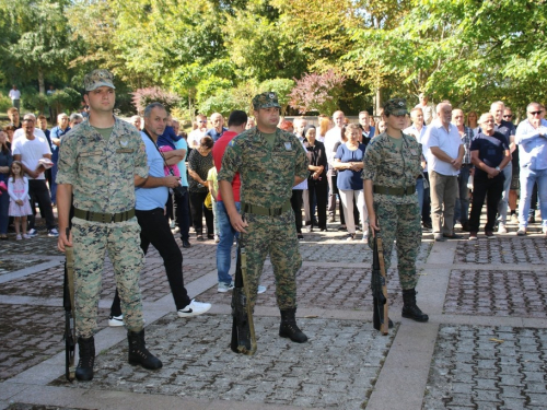 FOTO: Obilježena 28. obljetnica stradanja Hrvata na Uzdolu