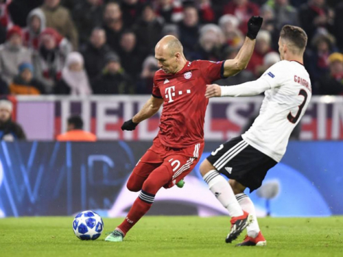 Bayern torpedirao Benficu, Roben briljirao