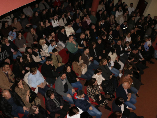 FOTO: Valentinovo u Prozoru - Maturanti priredili nezaboravnu večer