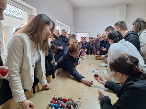FOTO: Turnir na Orašcu - najtvrđe jaje imala Milka Nović