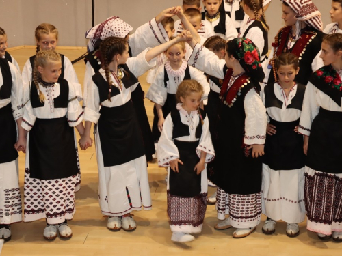 FOTO/VIDEO: Škola folklora u Prozoru koncertom predstavila svoj rad