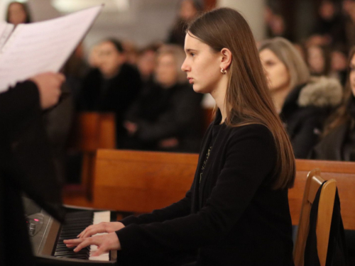 Veličanstvena završnica u Rami: ''Čuvarice'' koncertom u Prozoru zaključile korizmenu turneju