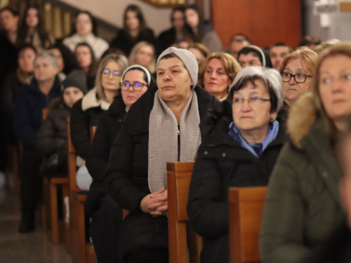 Veličanstvena završnica u Rami: ''Čuvarice'' koncertom u Prozoru zaključile korizmenu turneju