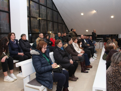 FOTO: Duhovna obnova u župi Rumboci