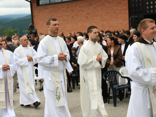 FOTO: Mlada misa don Pere Burečića