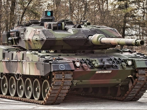 21 tenk Leopard-2A6 kreće na put u Ukrajinu