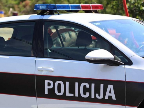 Dvije osobe ozlijeđene u teškoj prometnoj nesreći između Jablanice i Prozora