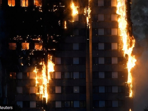 Požar u Londonu - gori Grenfell Tower