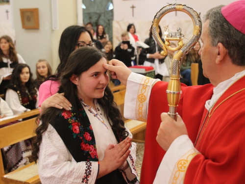 FOTO: Krizma u župi Rama - Šćit