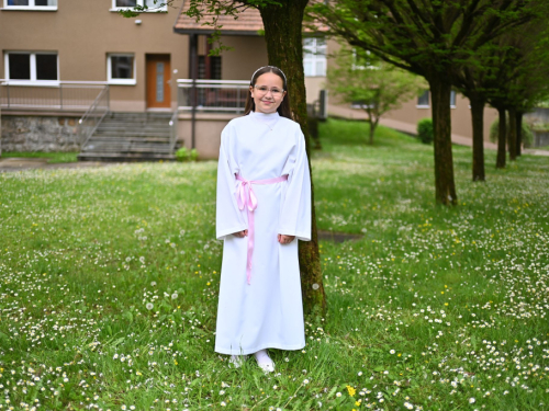 FOTO: Prva pričest u župi Gračac