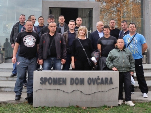 FOTO: Ramci u koloni sjećanja u Vukovaru, odana počast gradu heroju
