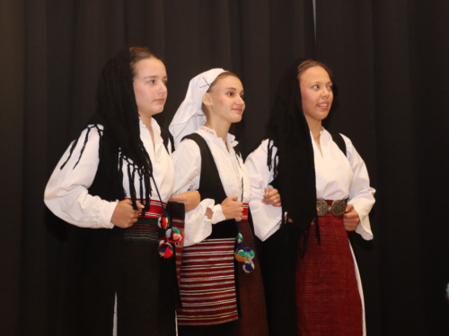 FOTO: Večer folklora u Prozoru: HKUD-ovi ''Rama'' i ''fra Petar Bakula'' oduševili publiku