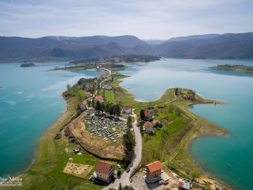 FOTO: Ramsko jezero - nezaobilazna atrakcija turistima