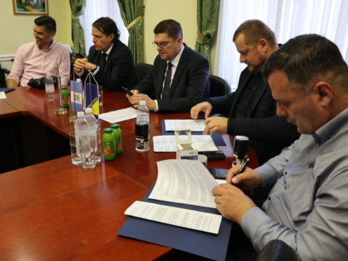 Potpisani ugovori za projekte u Hercegovini vrijedni gotovo dva milijuna maraka