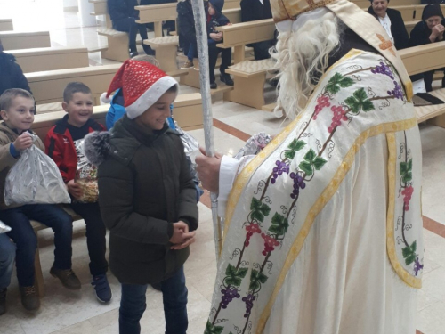 FOTO: Sv. Nikola stigao na Orašac