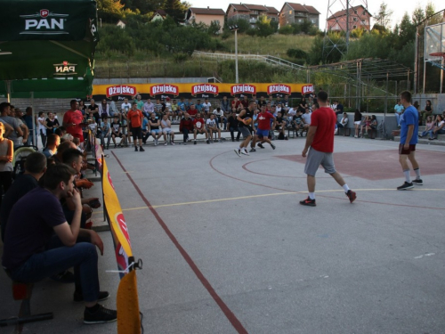 FOTO: Počeo turnir u uličnoj košarci ''Streetball Rama 2017.''