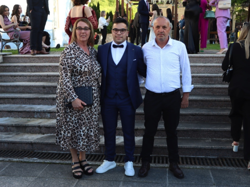 FOTO/VIDEO: Matura 2024. - Defile mladosti na ulicama Prozora