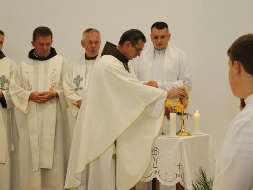 FOTO: Posveta crkve u Rumbocima