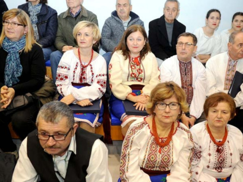 FOTO: Ramci na ''Običajima starog zavičaja'' okupili folkloraše iz tri države