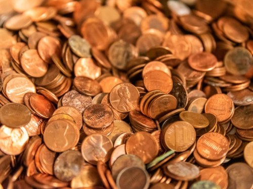 Trump ukinuo proizvodnju penija, trgovine sad nemaju sitniš za ostatak