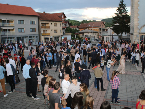 FOTO: Matura 2018. - Defile mladosti na ulicama Prozora