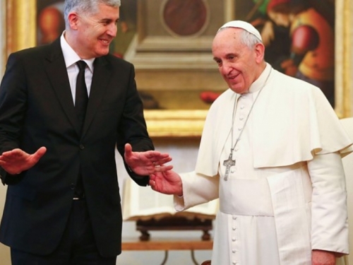 Čović pozvao papu Franju u Mostar