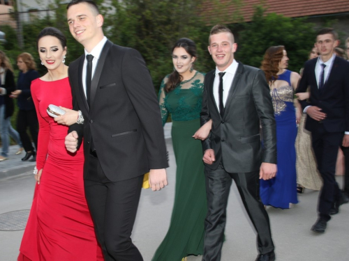 FOTO/VIDEO: Matura 2016. - Defile mladosti i ljepote na ulicama Prozora