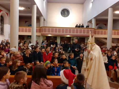 FOTO: Sv. Nikola posjetio župu Prozor