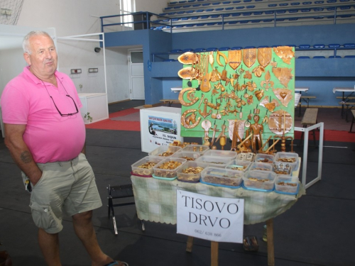 FOTO: Otvoren 13. sajam "Dani šljive Prozor-Rama 2018."