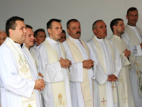 FOTO: Mlada misa don Pere Burečića