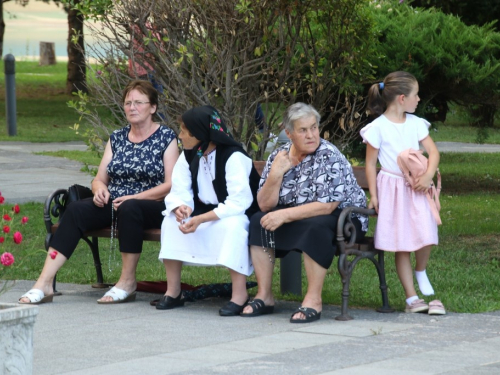 FOTO: Promocija knjige dr. sc. Šimuna Novakovića i druga večer trodnevnice na Šćitu