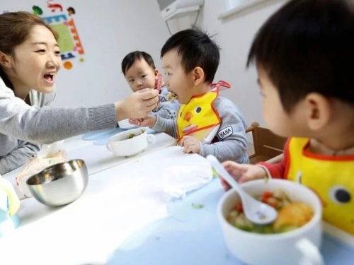 Kina nakon 40 godina razmišlja o ukidanju ograničenja broja djece u obitelji