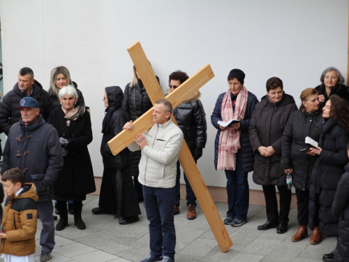 FOTO: Ramski put križa u Podboru