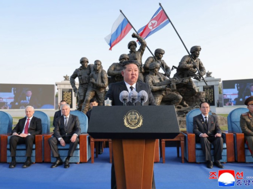 Kim Jong Un otkrio spomenik vojnicima poginulim u ratu Rusije i Ukrajine