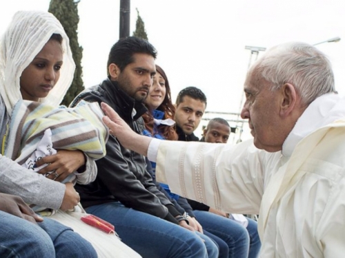 Papa: Svaki imigrant koji nam kuca na vrata susret je s Isusom