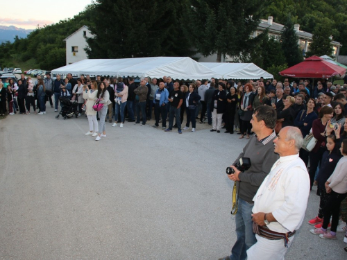 FOTO/VIDEO: Prvi susret iseljenih Uzdoljana i Dan 3. bojne brigade Rama i branitelja Uzdola