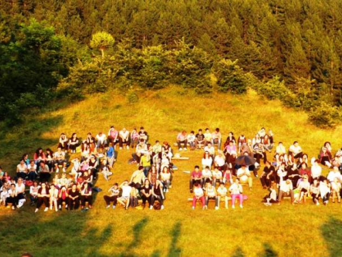 FOTO: Održana 9. Kulturna večer na Gračacu